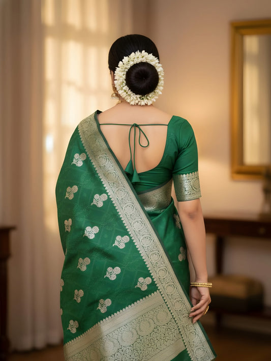 Elegant Green Saree with Silver Pattern - Traditional Silk Wedding Saree